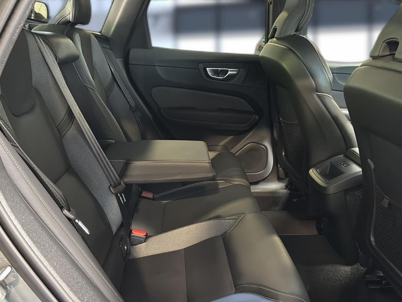 Volvo XC60 XC 60 Plus Dark AWD Bluetooth LED Klima, миниатюра 19