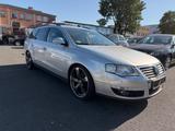 Volkswagen Passat Variant 1.4 TSI DSG/Klima/PDC/Tuv neue - gebrauchte VW Passat Variant aus dem Jahr 2010