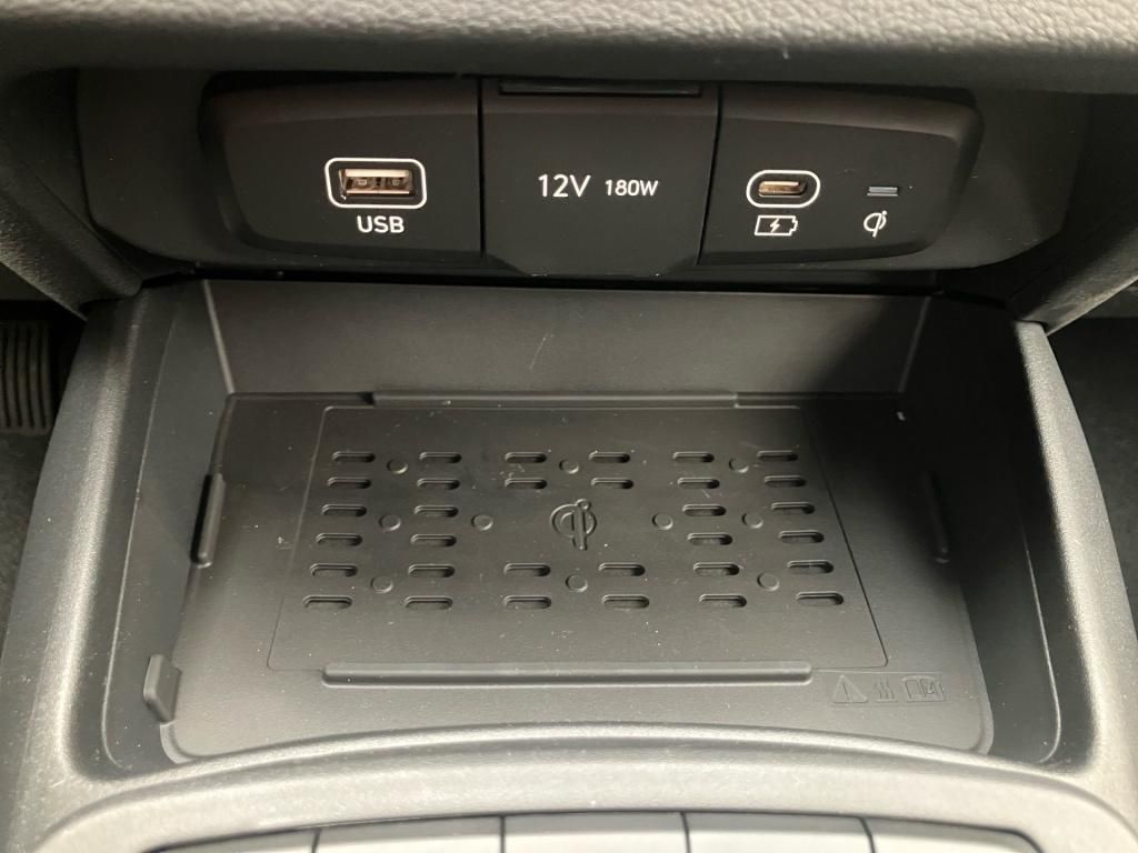 Fahrzeugabbildung Hyundai i10 Navi SHZ KAM PDC SpurH