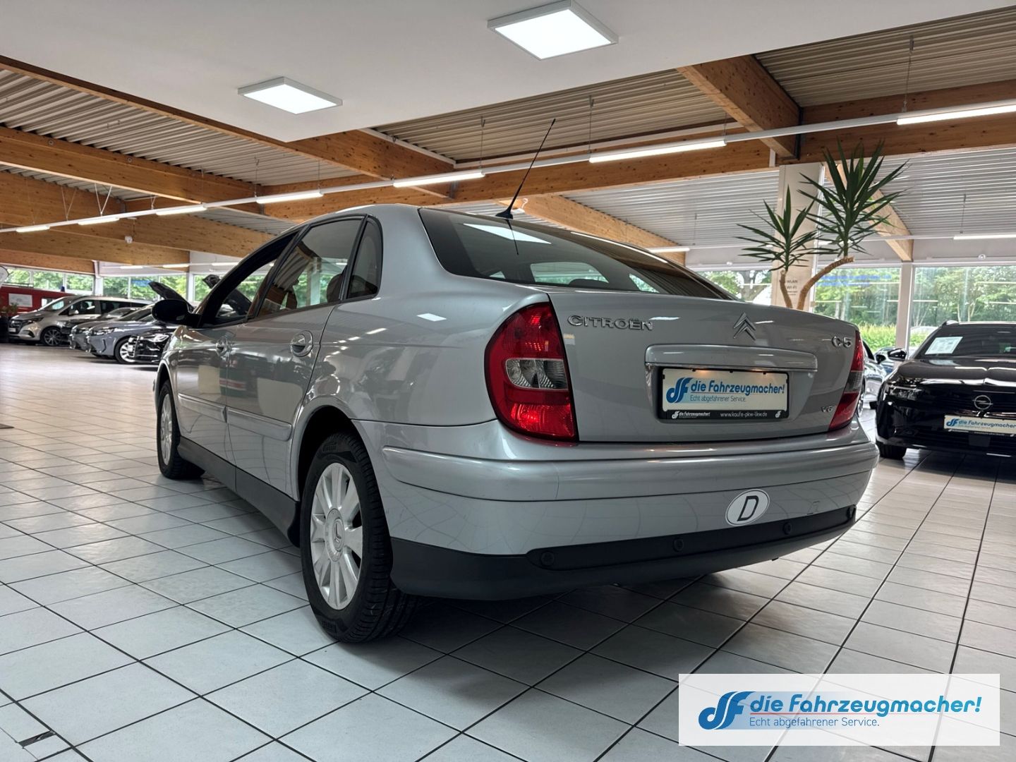 Fahrzeugabbildung Citroën C5 3.0 V6 Automatik Exclusive Navi Leder