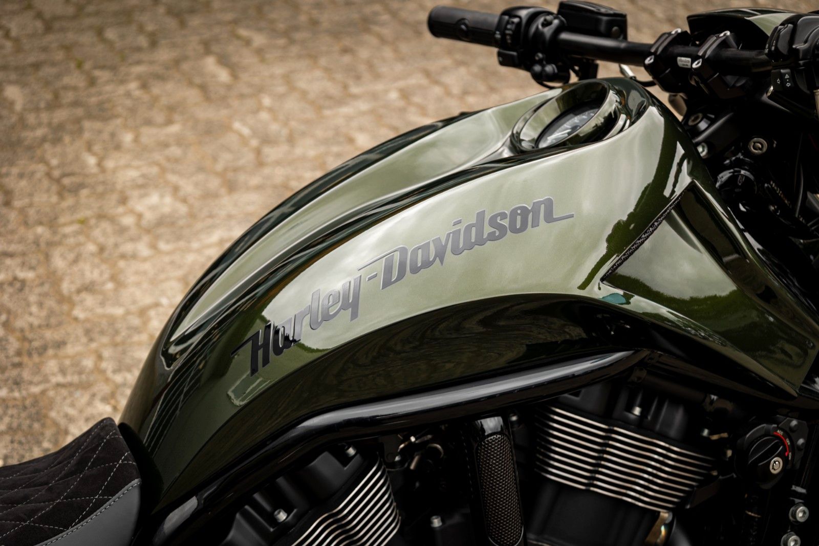 Fahrzeugabbildung Harley-Davidson VRSCDX Night Rod Special - BBC - 280er - Bad Boy