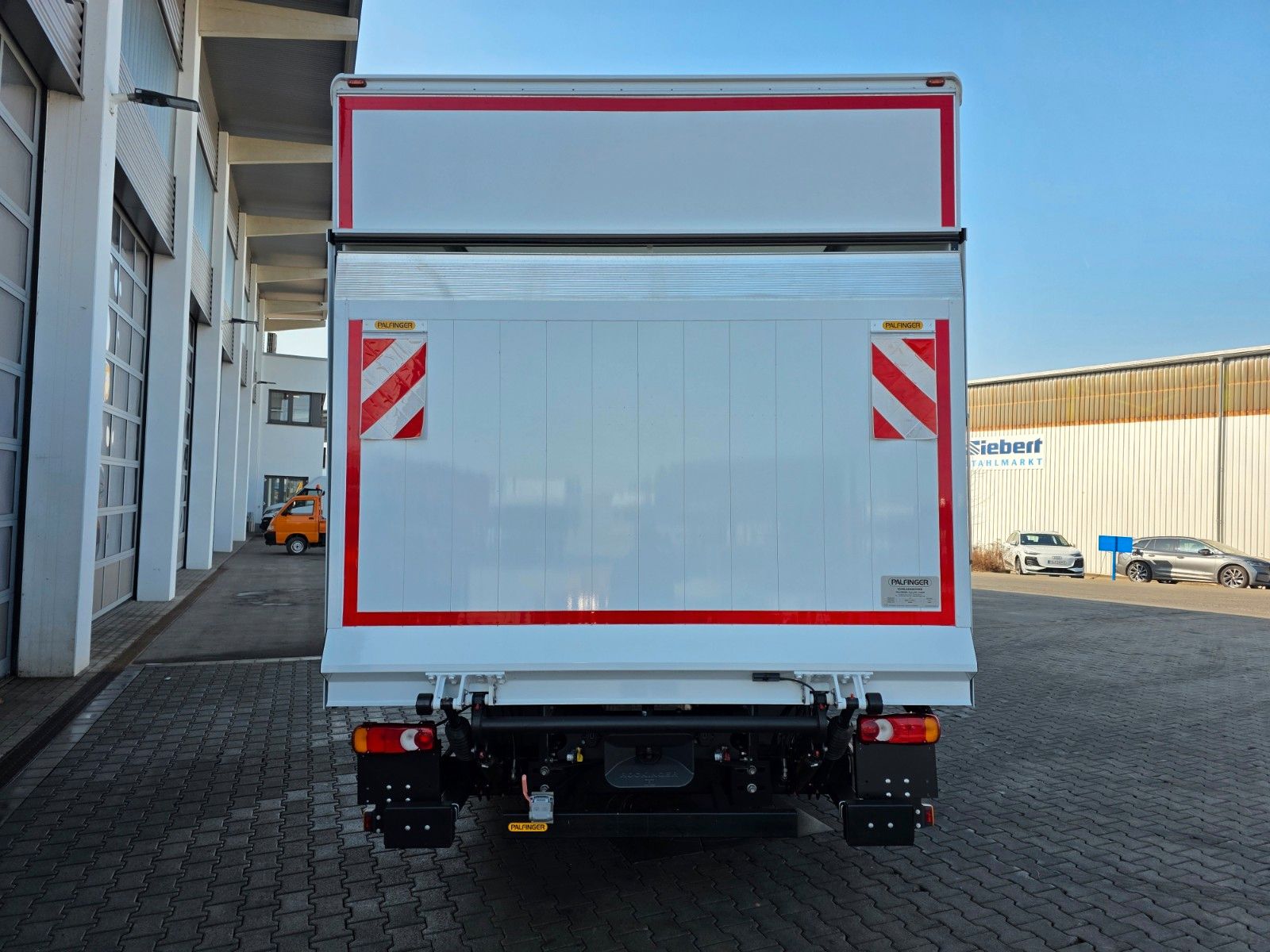 Fahrzeugabbildung Iveco Eurocargo ML80E21/P LBW 1.000kg L-Haus