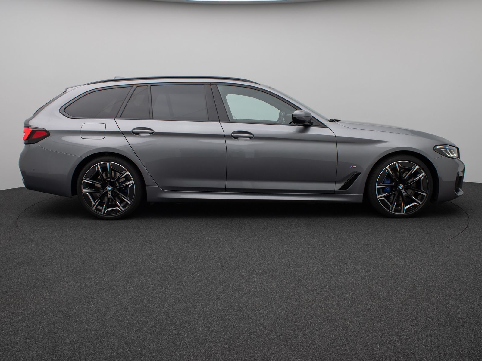 Fahrzeugabbildung BMW 540d xD M Sport Pro Laser Kamera HUD DAB H/K 20"