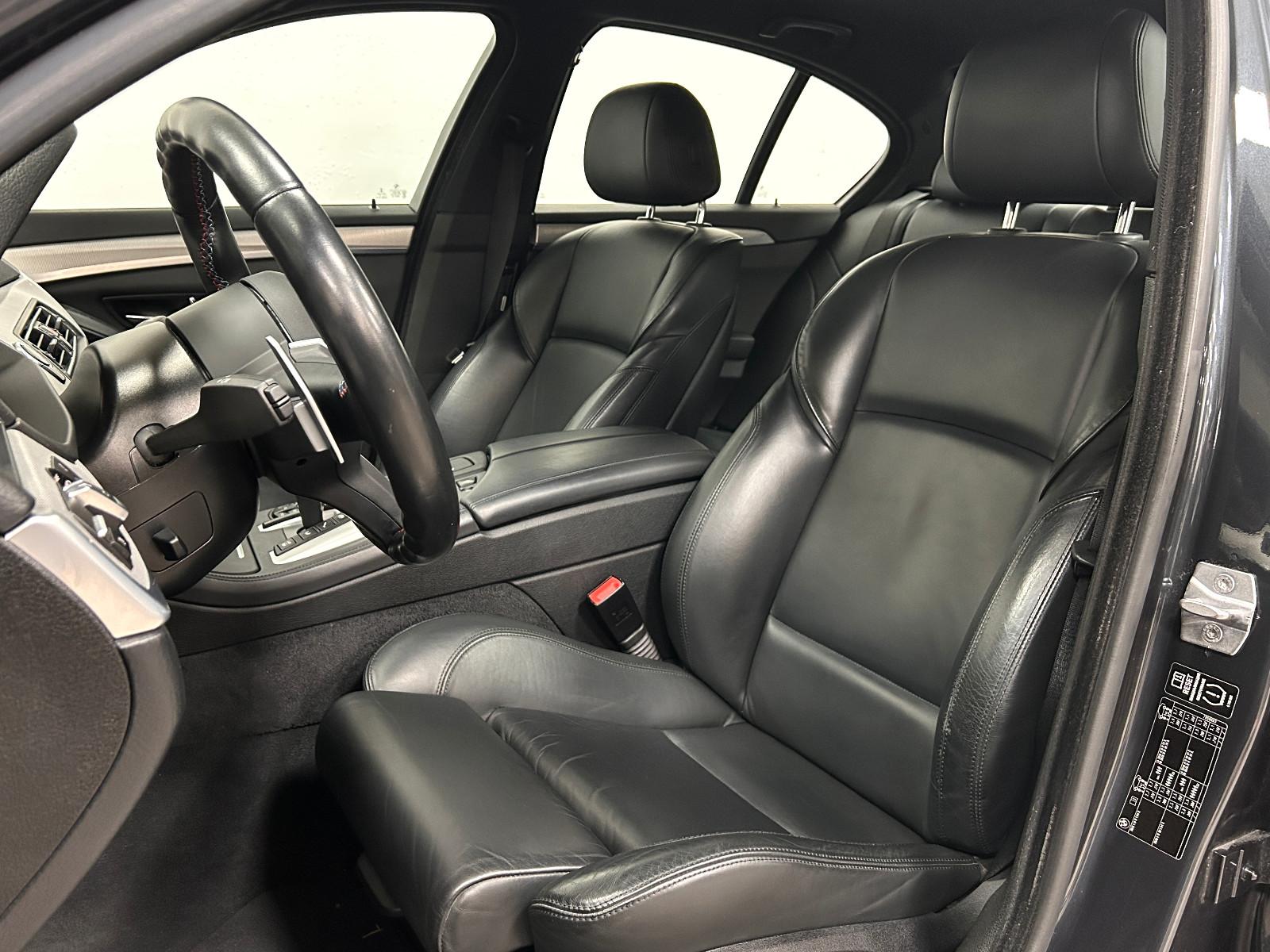 BMW M5 COMPETITION V8 4.4 575ch - PACK COMPETITION - HARMAN KARDON - HUD - CUIR MÉRINOS - SIÈGES CHAUFFANTS