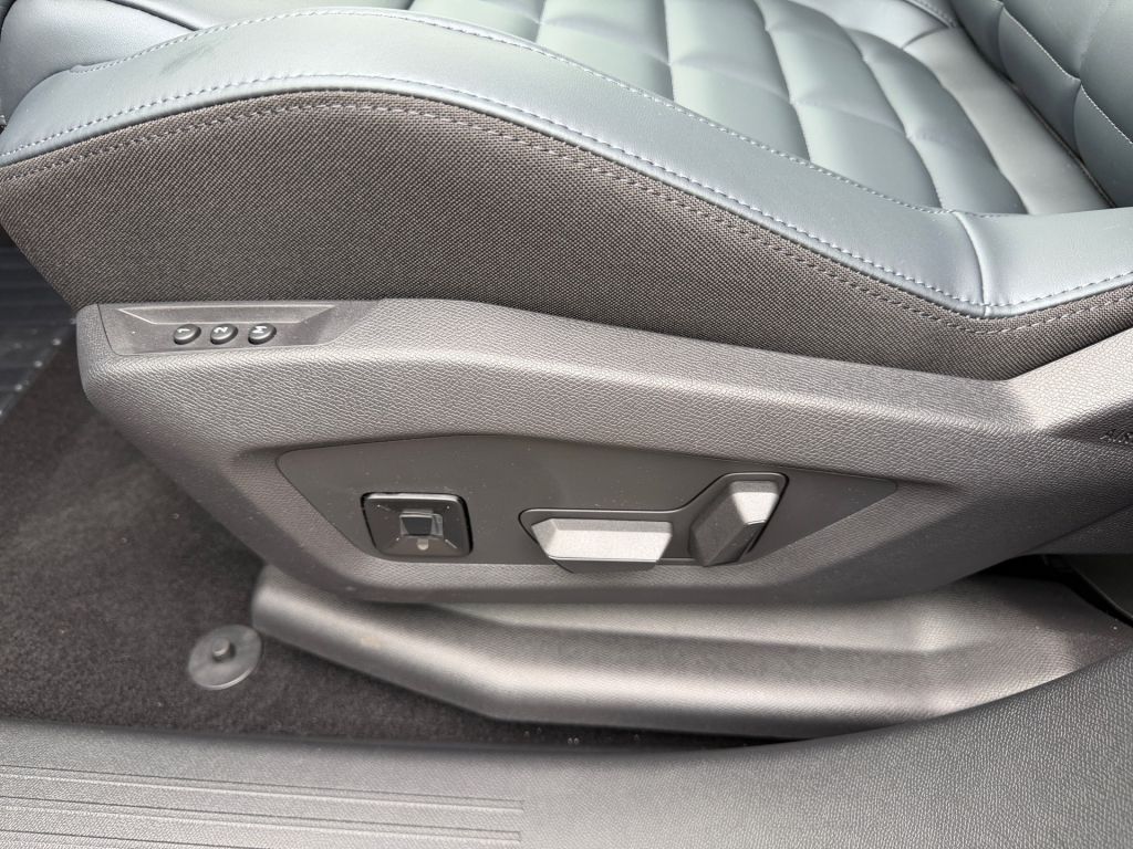 Fahrzeugabbildung Citroën C5 Aircross Hybrid 145 MAX