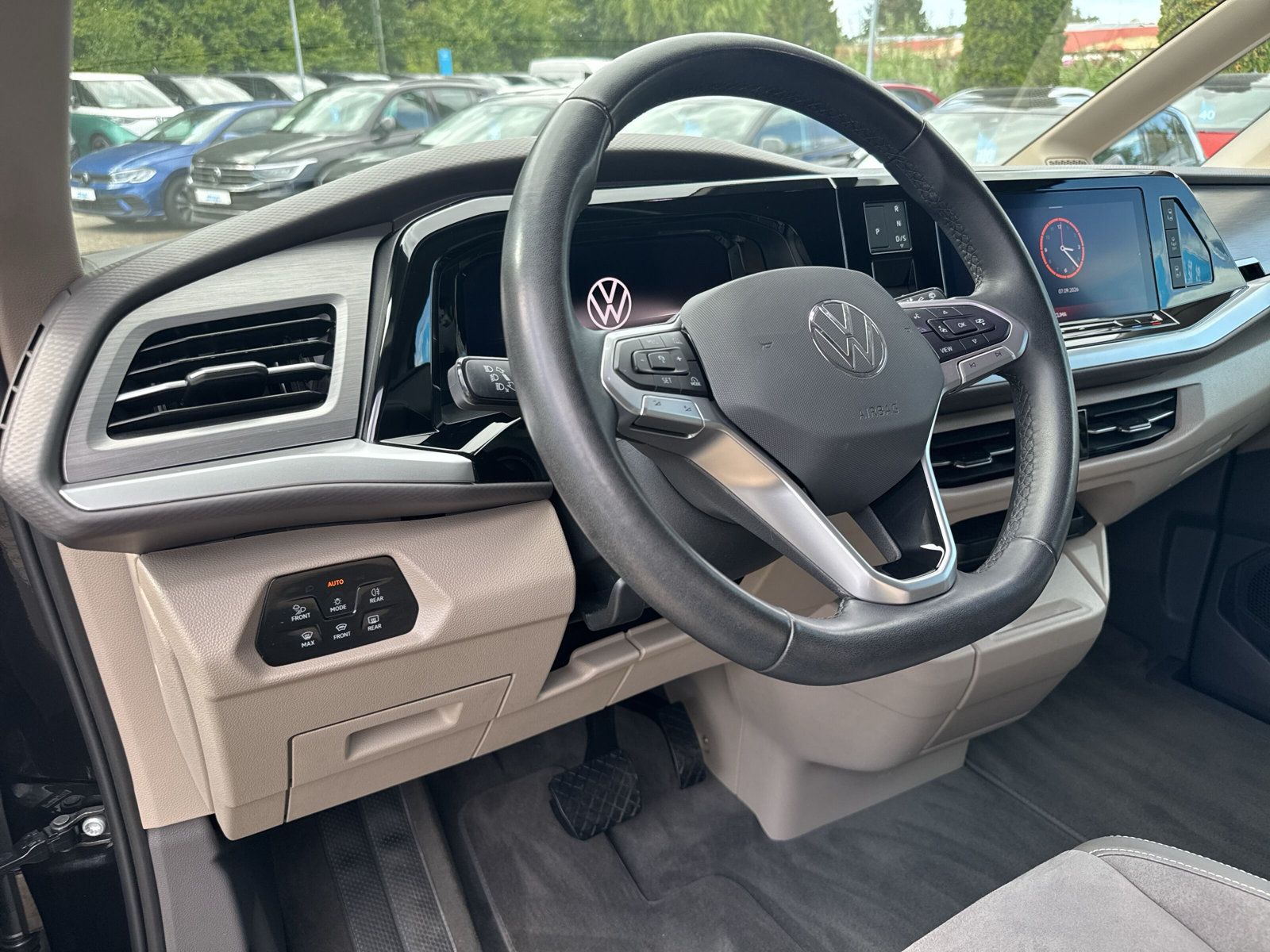 T7 Multivan Life lang TDi DSG 7S Navi Standh. AZ