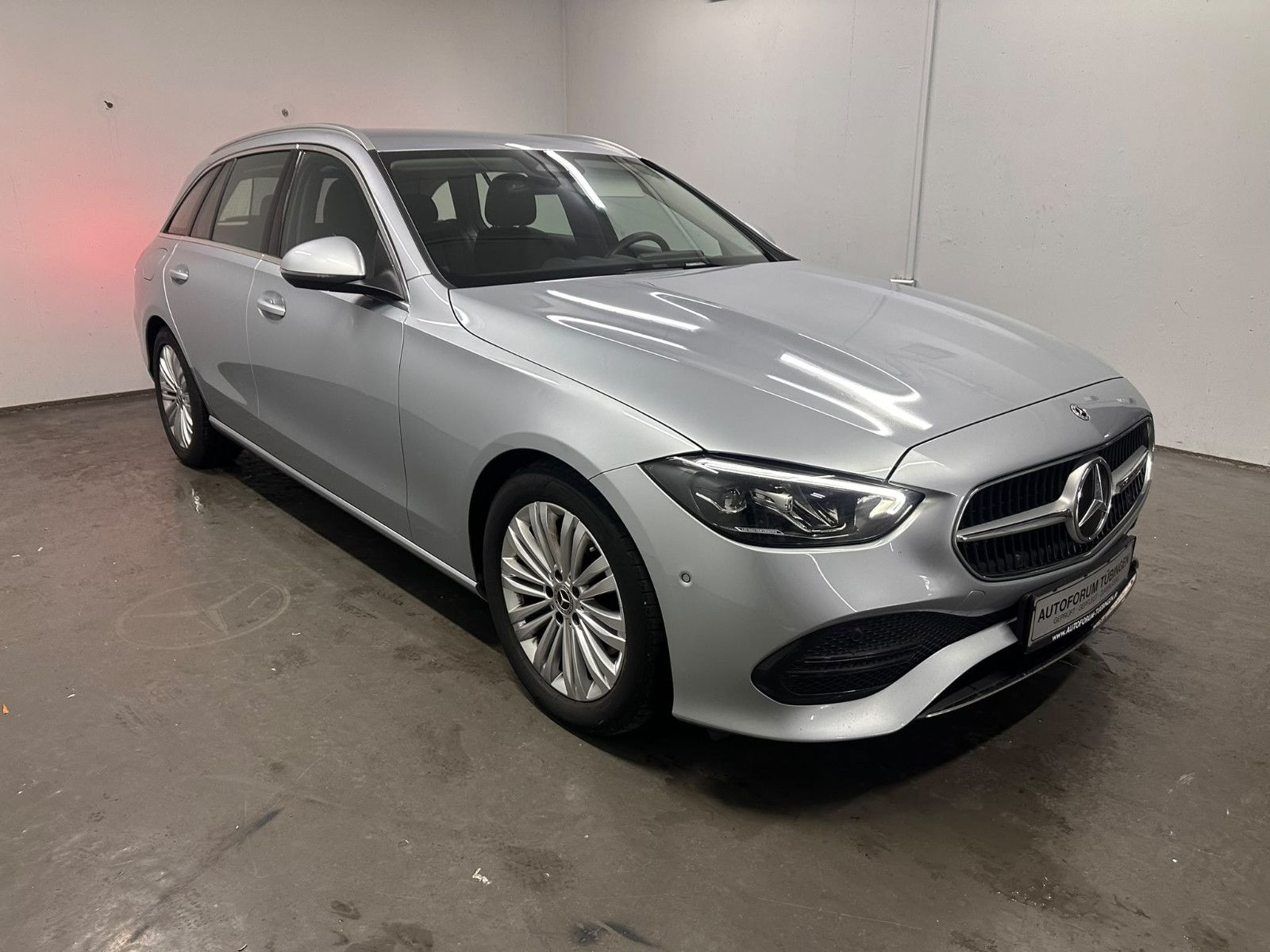 Fahrzeugabbildung Mercedes-Benz C 200 d T Autom. *KAMERA*AHK*DISTRO*LED*