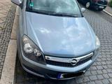 Opel Astra GTC  / AUTOMATIK / neu TÜV / we... - Opel Astra mit Benzin-Antrieb: Sportwagen, Automatik