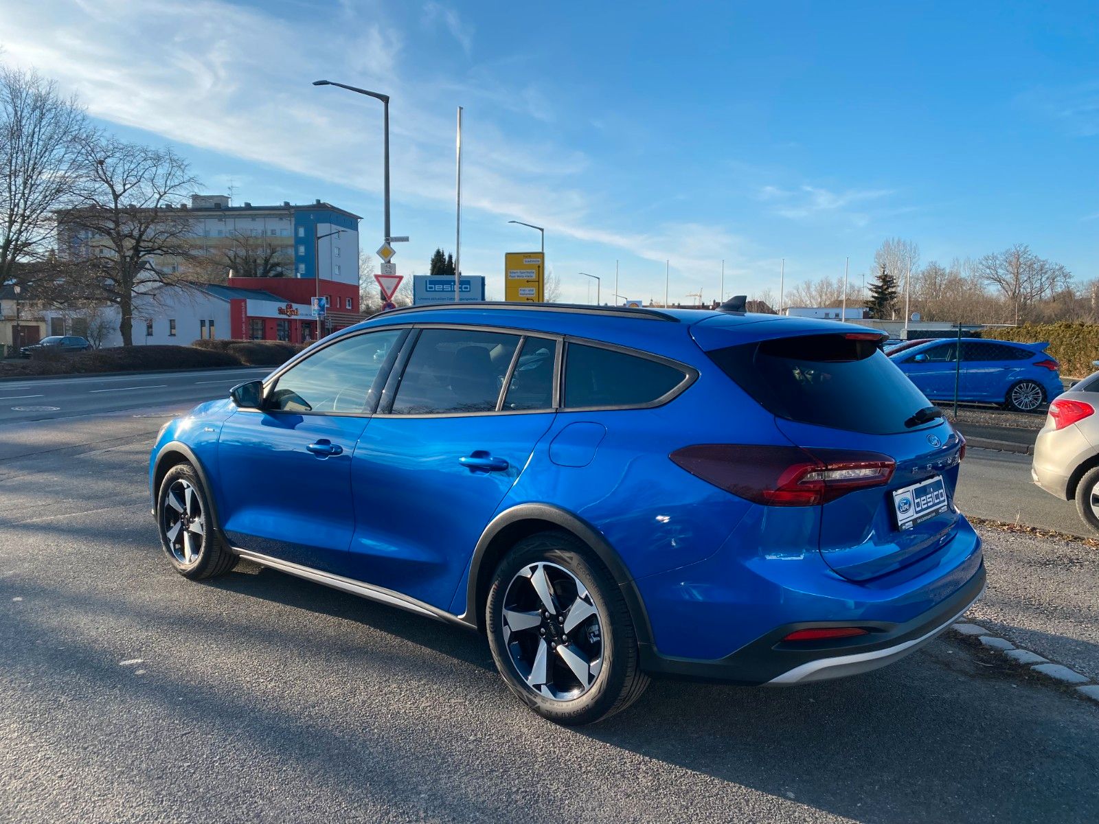 Ford Focus Turnier Active X 1,0EcoBoost*Automatik*Nav imagem 3