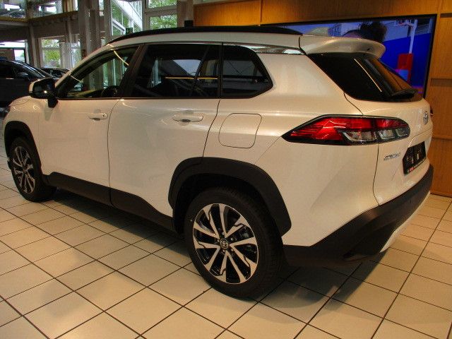 Fahrzeugabbildung Toyota Corolla Cross Hybrid FWD Team Deutschland