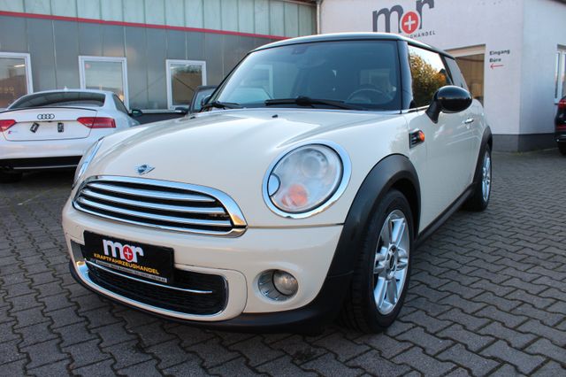 MINI Cooper D~NAVI~PDC~SHZ