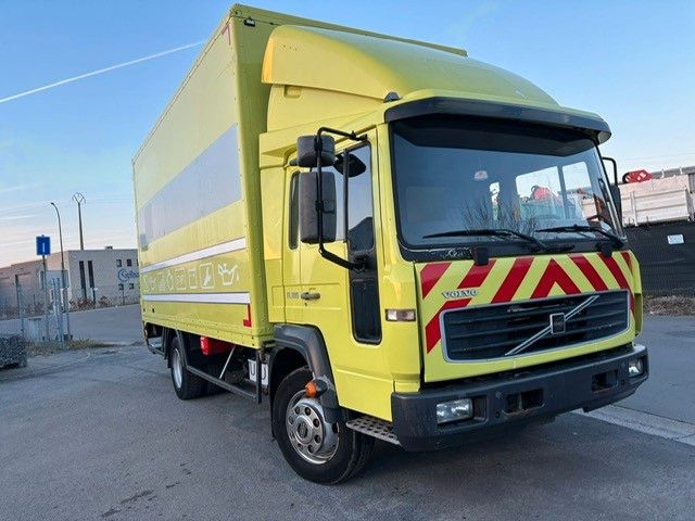 Volvo FL6-220. LBW D'Hollandia.