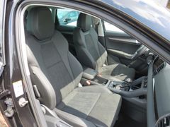 SKODA KAROQ 1,5 TSI STYLE*+EL.HECKKL+LED+CAM+TEMP Bild 2