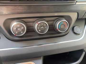 Bild 7 Renault Trafic Kasten L2H1 3,1t Komfort 150PS