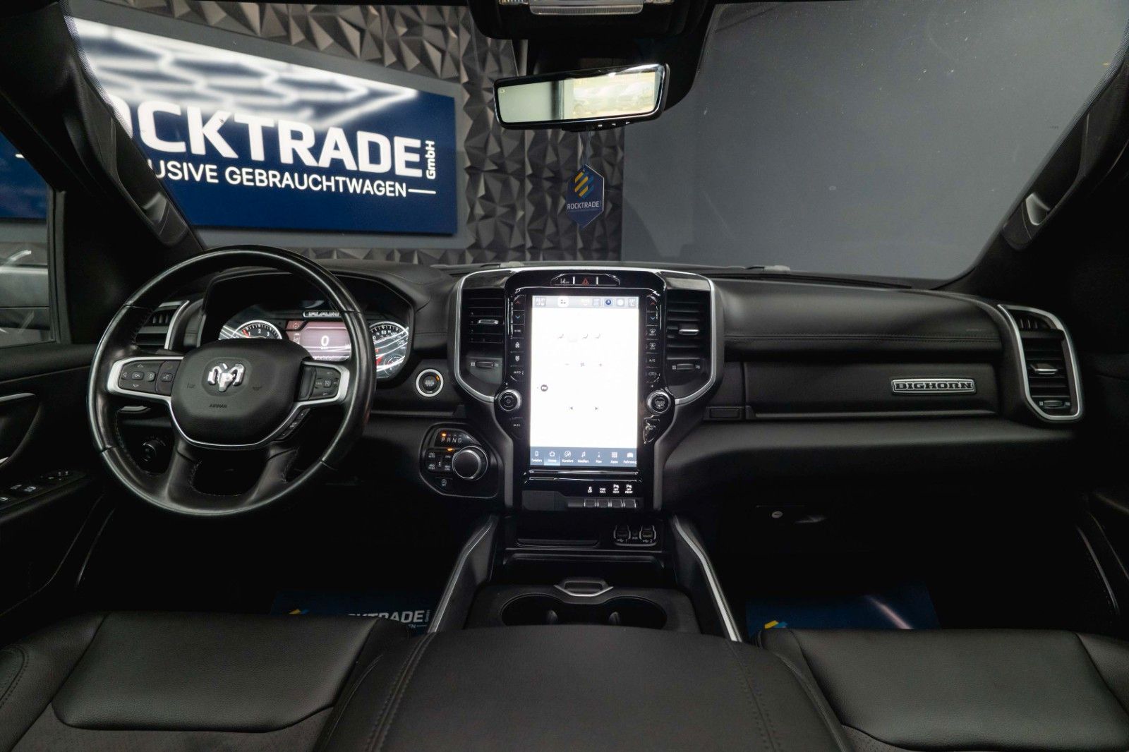 Fahrzeugabbildung Dodge RAM 5.7 V8 HEMI 4x4 LIMITED NightEdition Offroad
