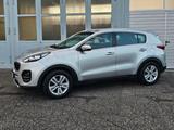 Kia Sportage Vision 4WD LED AHK RFK FSA SHZ /TÜV NEU - Kia: Silber