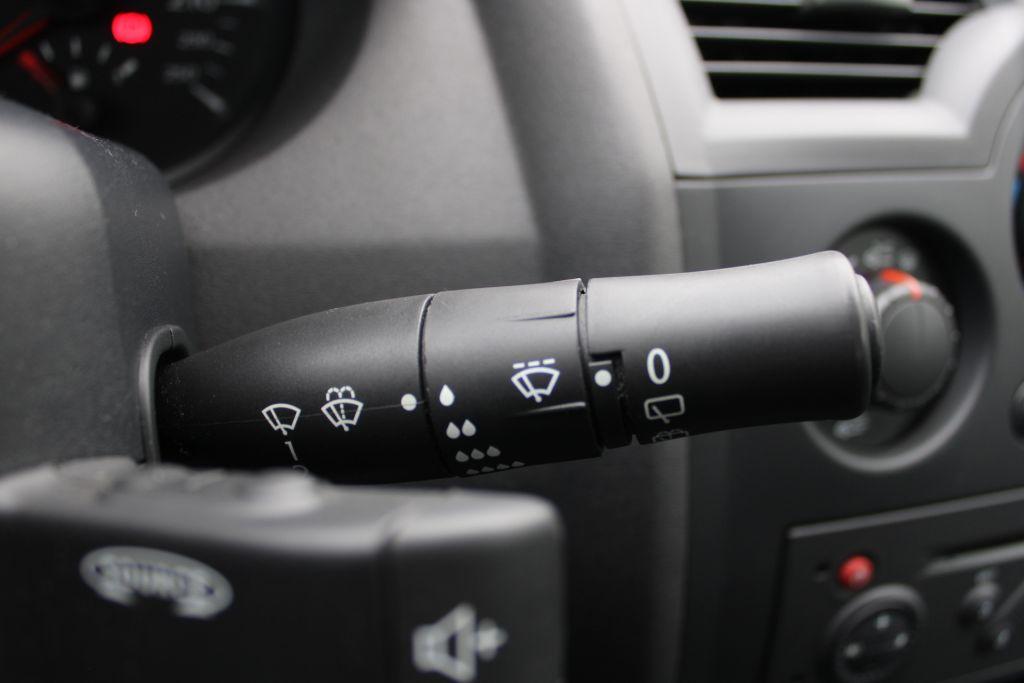 Renault Megane 2009 — photo 25