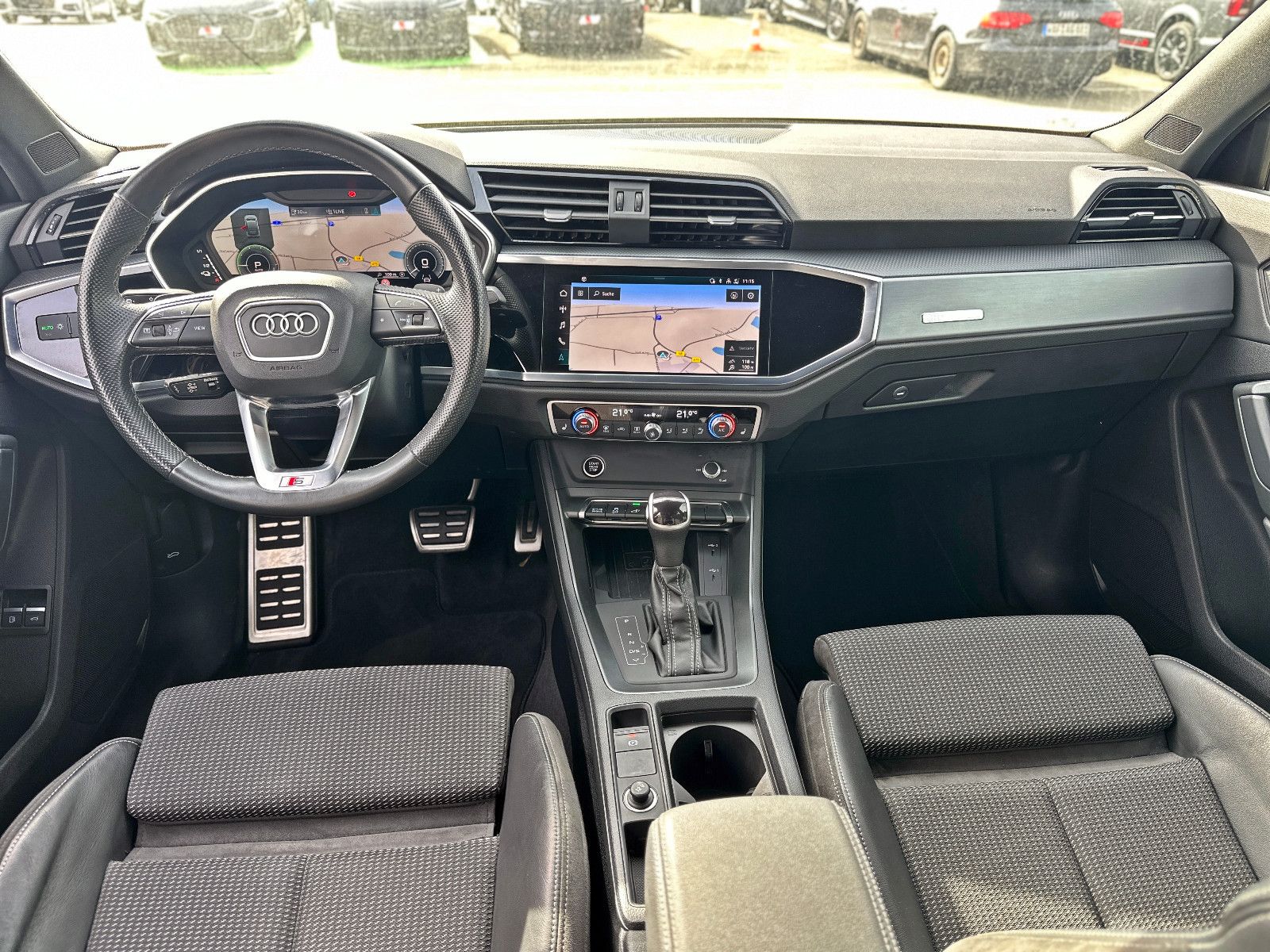 Audi Q3 - Bild 21