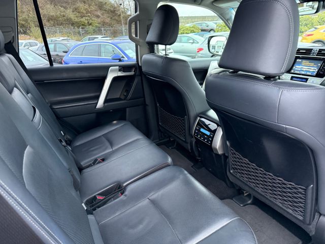 Toyota Land Cruiser Executive Bear-Lock