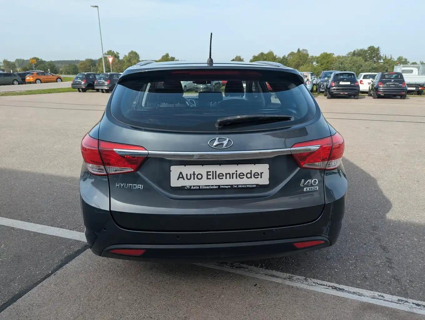 Hyundai i40 2013 — engine 1.685 cm³, 116 HP (85kW)