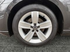 Fahrzeugabbildung Volkswagen Passat Variant Business 2.0TDI 4MOTION AHK NAVI