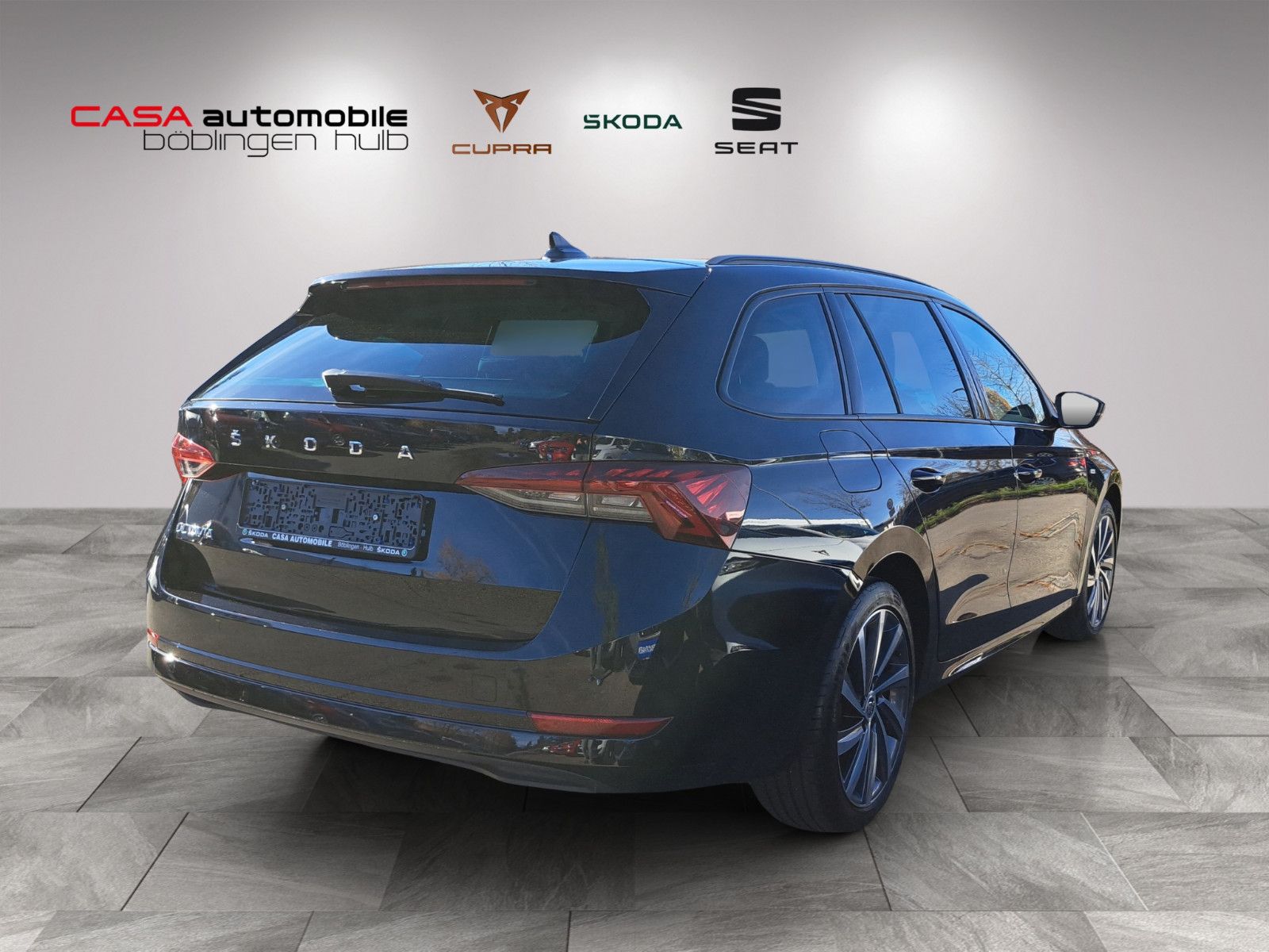 Octavia Combi Tour 2.0 TDI DSG AHK Navi