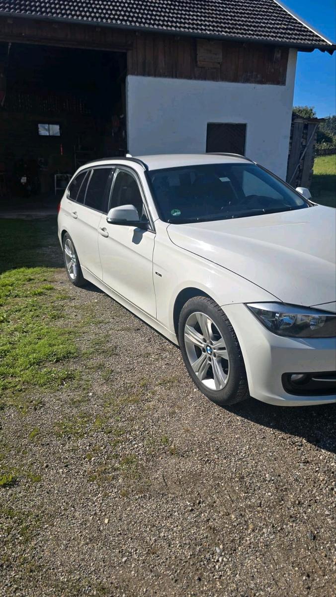 BMW 318 2013 — photo 5