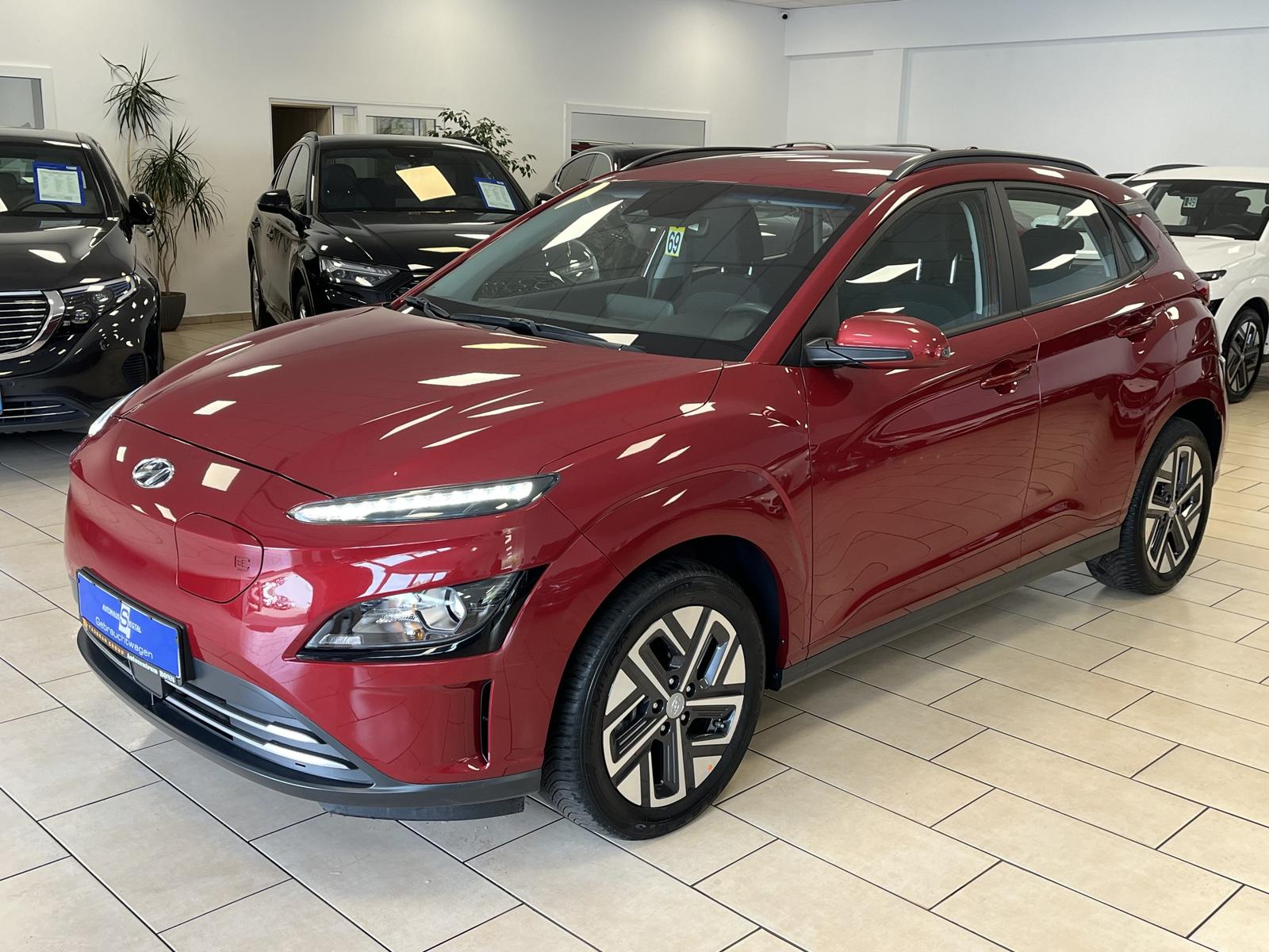 Hyundai KONA Kona Select 2WD*W-Paket*ACC*R-Cam*PDC*CarPlay*1H