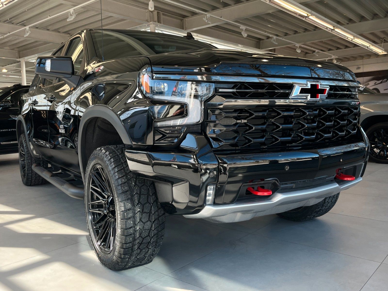 Fahrzeugabbildung Chevrolet Silverado ZR2 V8 6.2*Head-Up*360°*AHK*Bügel