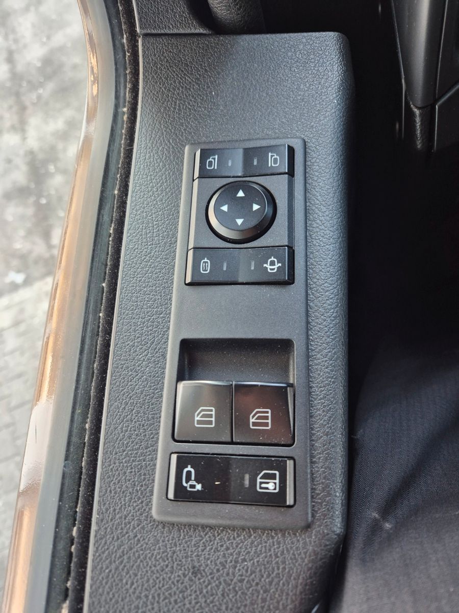 Fahrzeugabbildung Mercedes-Benz Actros 1848 LS Öl-Retarder Standklima BigSpace