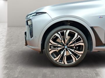 BMW X7 - 9