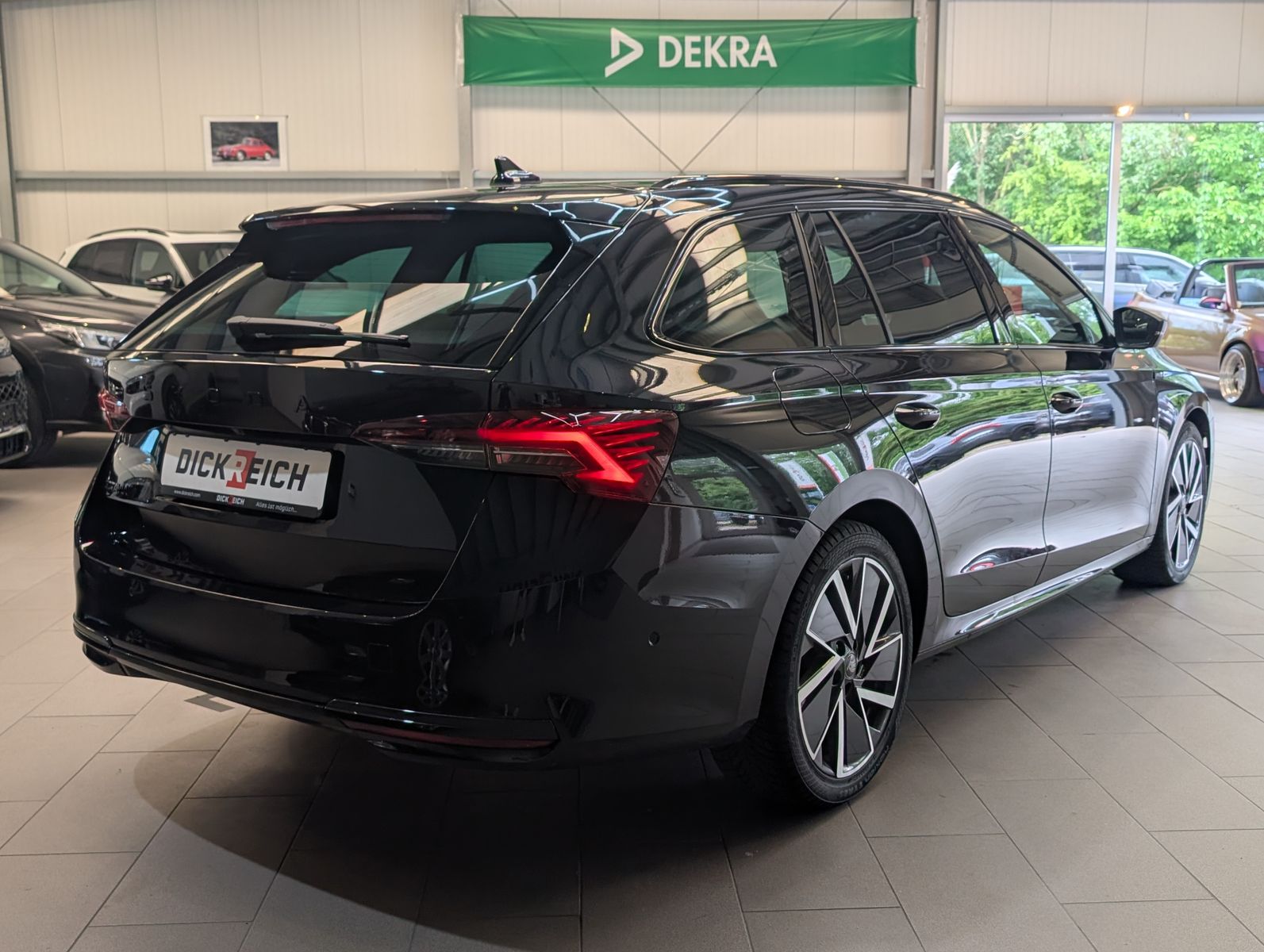Fahrzeugabbildung SKODA Octavia 2.0 TDI Sportline Matrix Canton AHK 5J.G
