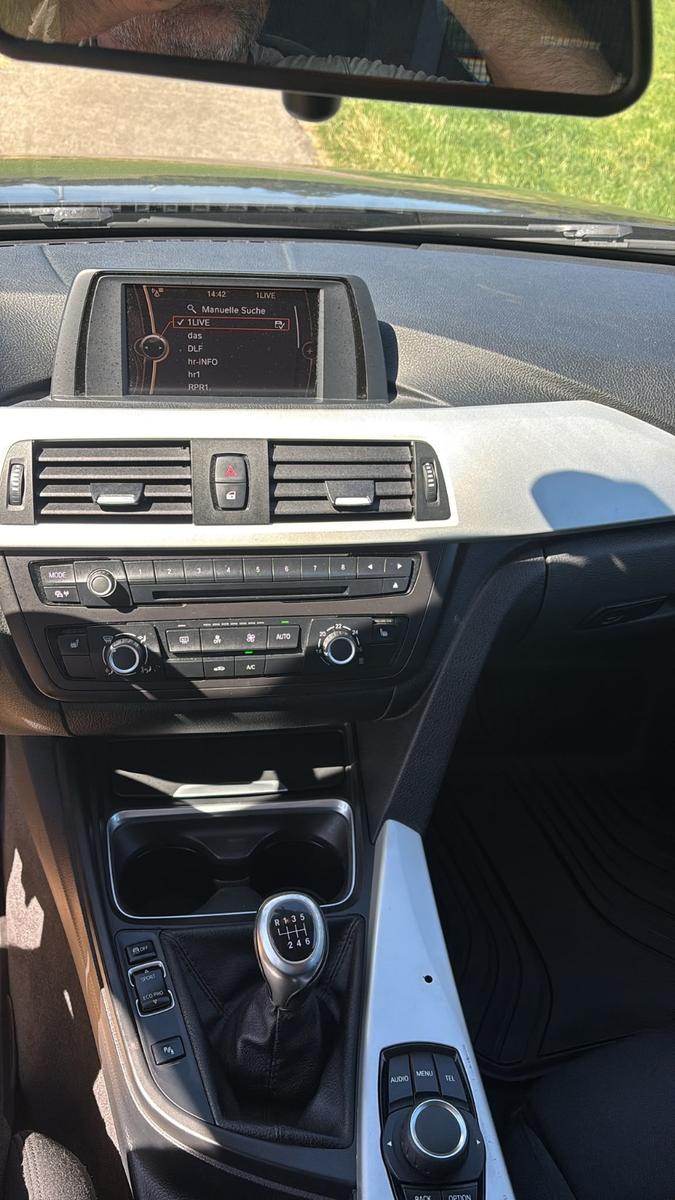 BMW 318d Touring  1. Hand Tüv neu
