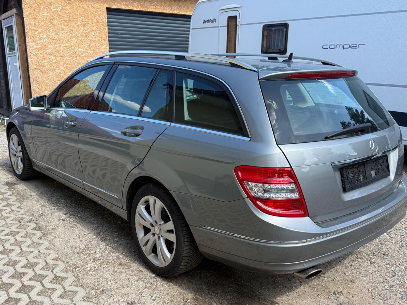 Mercedes-Benz C 200 C T-Modell C 200 CGI BlueEfficiency