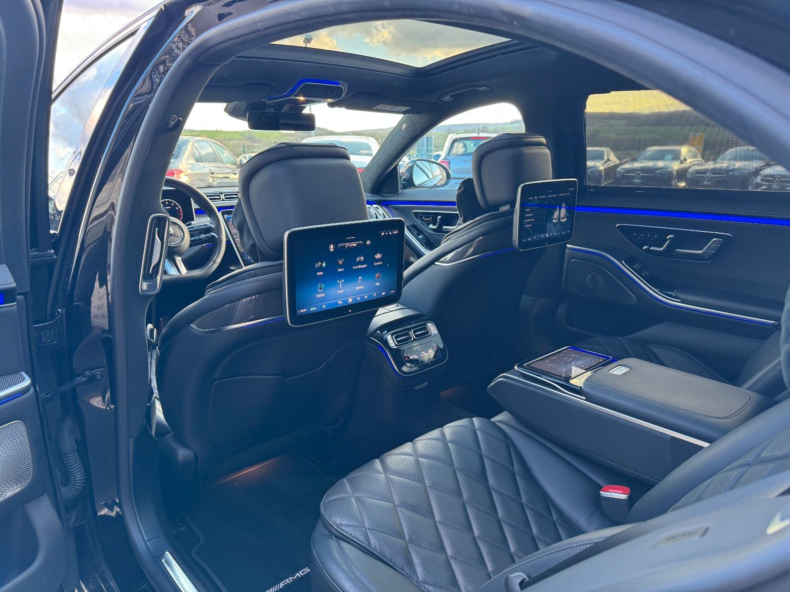 Fahrzeugabbildung Mercedes-Benz S 580 4M L VOLL+AMG+Chauffeur+STH+3D+Pano+
