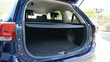 Mitsubishi Outlander - 11