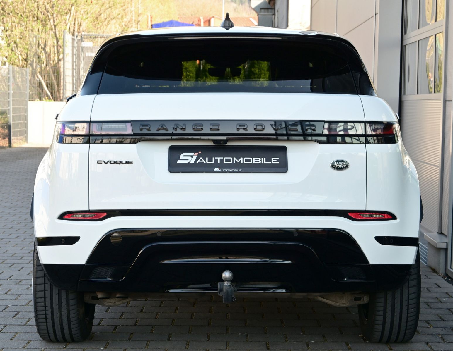 Fahrzeugabbildung Land Rover Range Rover Evoque D150 R-DYNAMIC S °AHK°PANO°ST