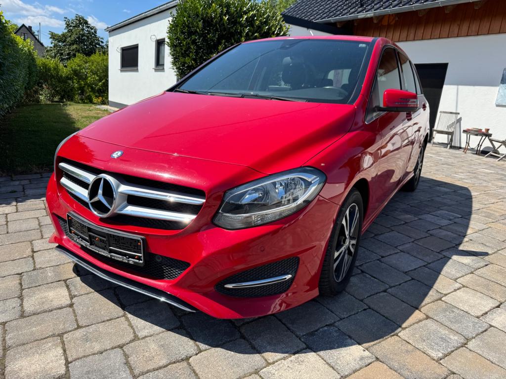 Mercedes-Benz B 200