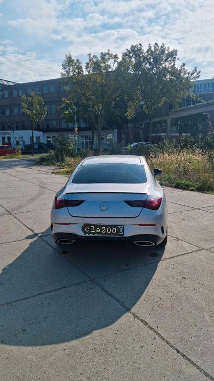 Mercedes-Benz CLA 200