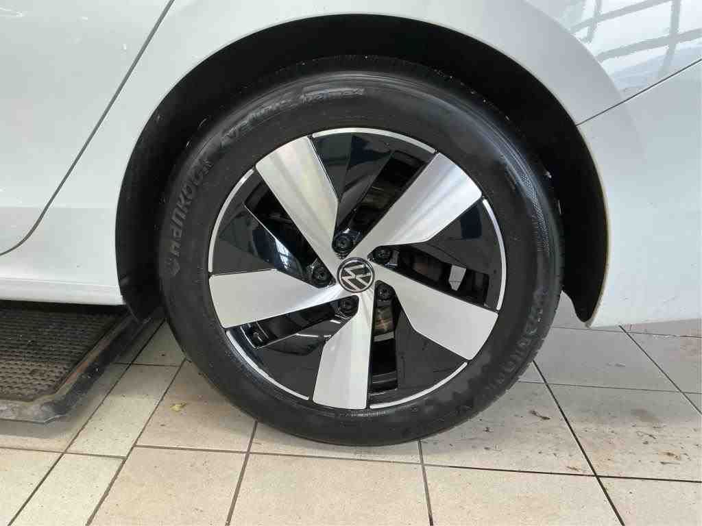 Volkswagen Passat - Bild 7