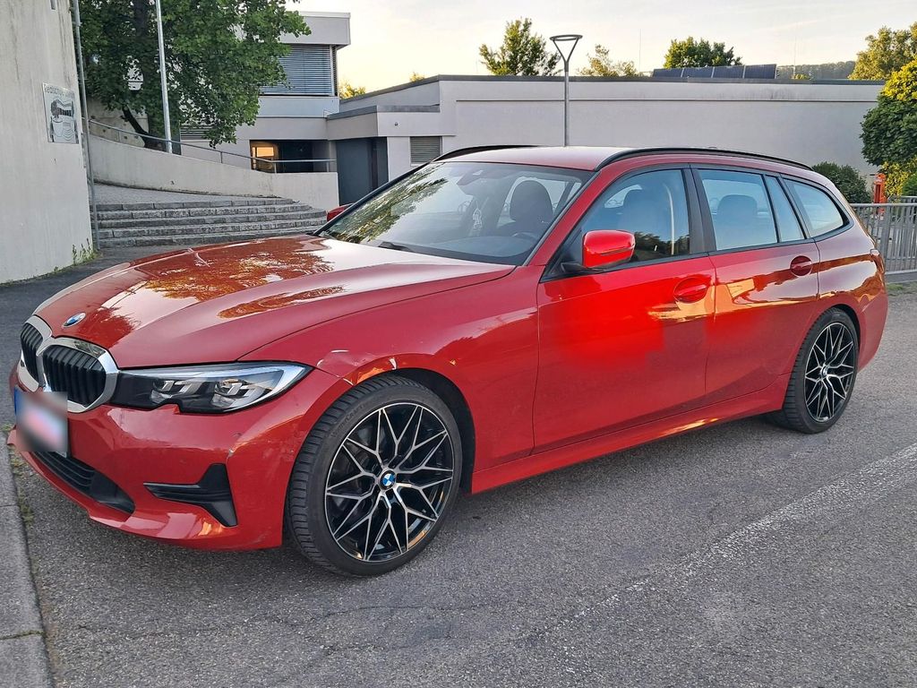 Image of BMW 320