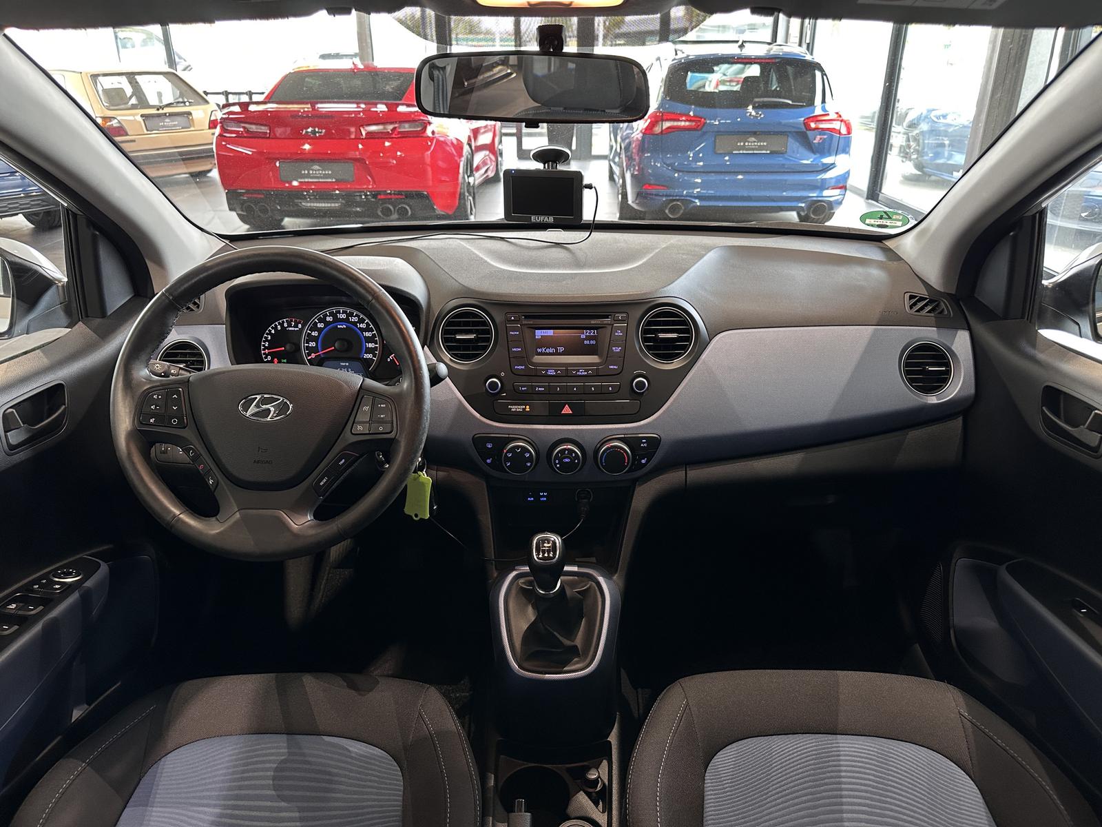 Hyundai i10 FIFA World Cup Edition *SHZ, LENKRADHZ.*