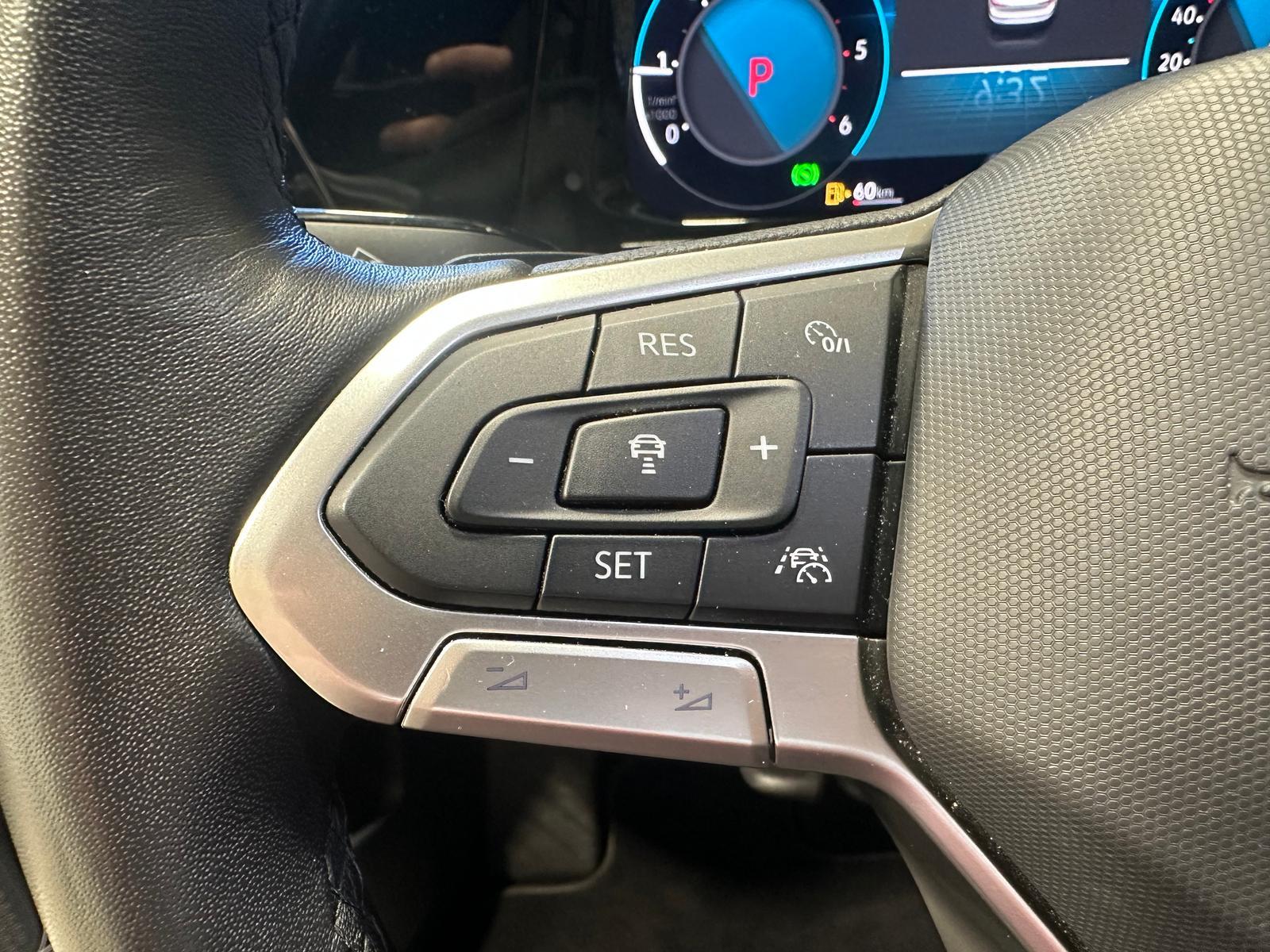 Volkswagen Golf 2.0 TDI DSG Life LED virt.Cock. Navi ACC RF, миниатюра 12