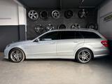 Mercedes-Benz E 500 AMG-PAKET/SCHIEBEDACH/SCHECKHEFT - Mercedes-Benz E 500