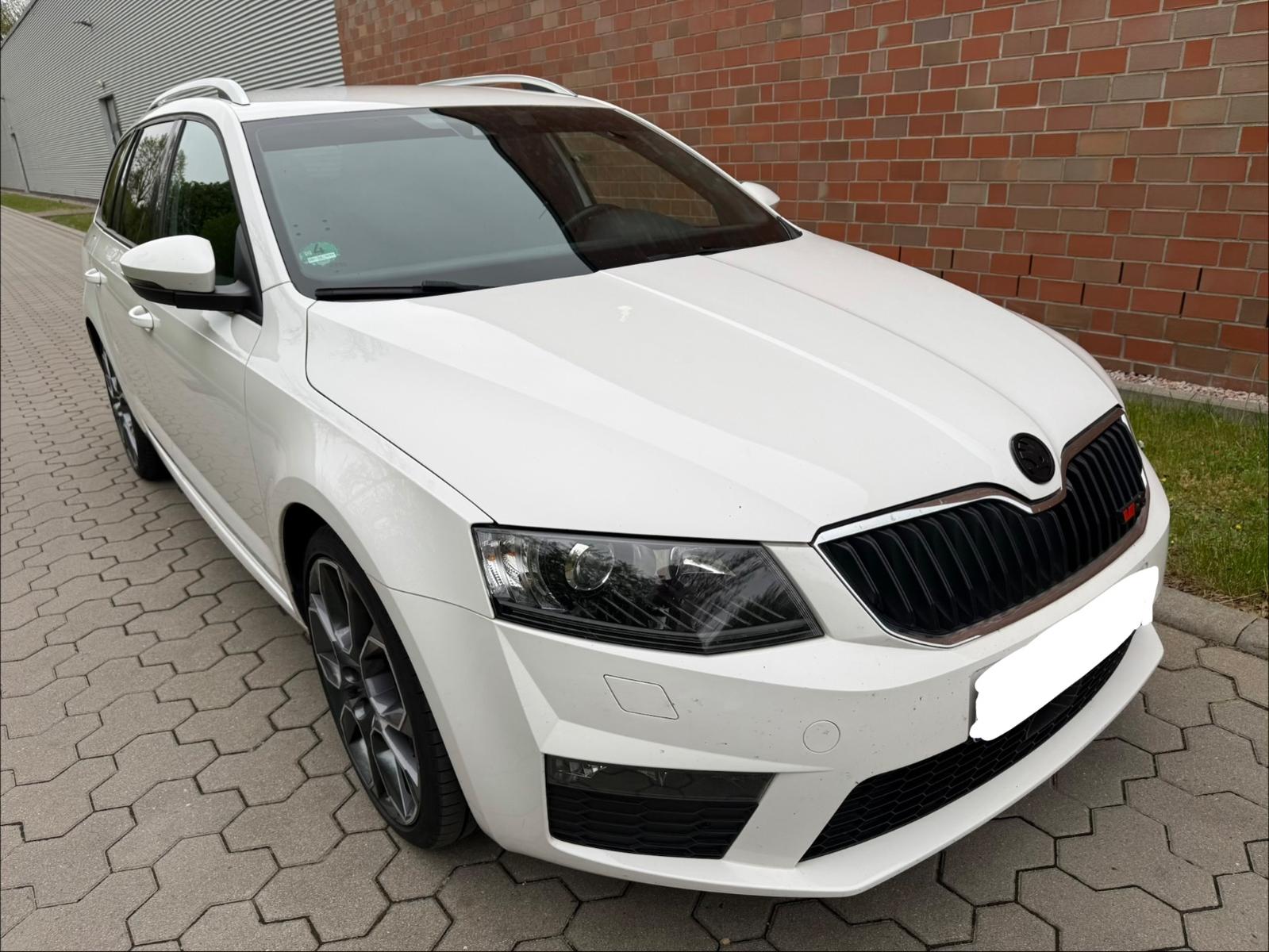 Skoda Octavia 2.0TDI-DSG-NAVI-STANDH.-PDC-ACC-CLIMA