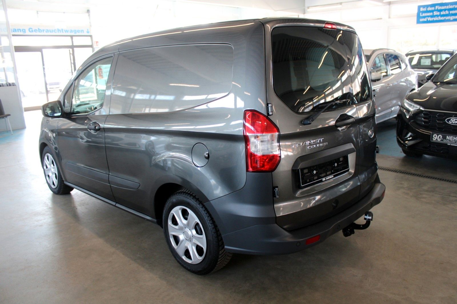 Fahrzeugabbildung Ford Transit Courier TDCI TREND KLIMA AHK WinterPaket