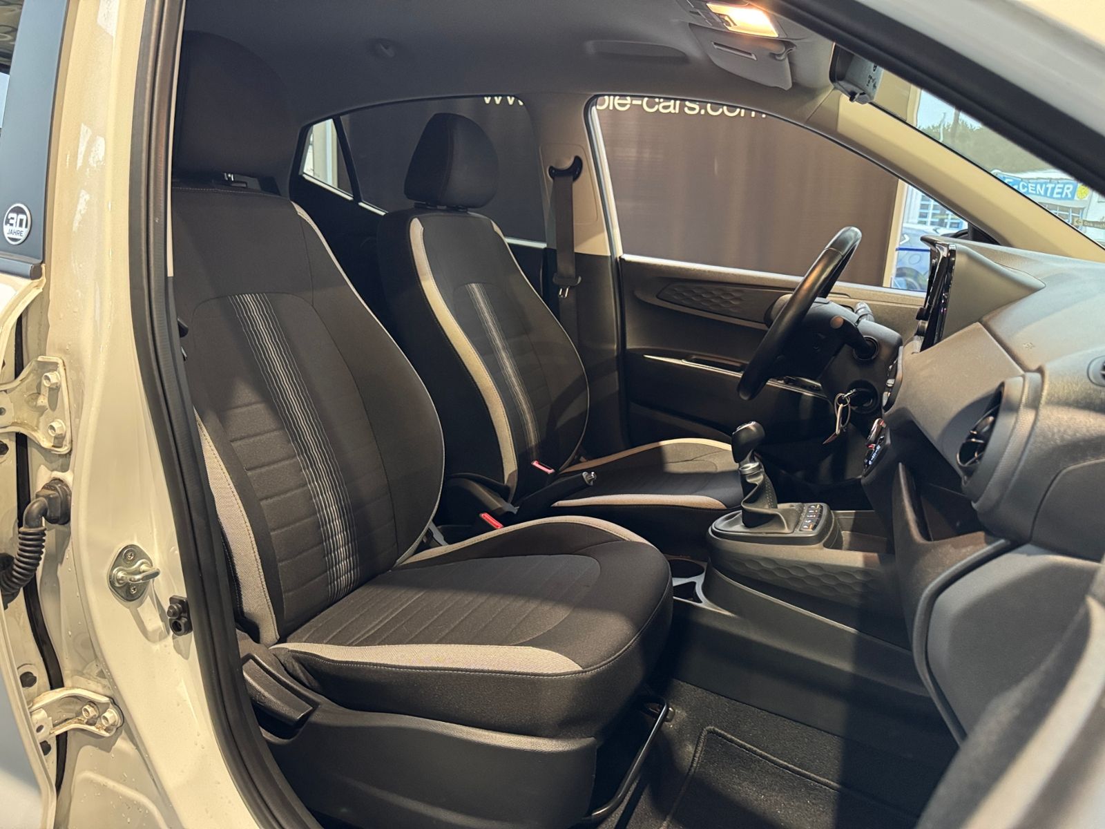 Fahrzeugabbildung Hyundai i10 Edition 30+ NAVI RFK SHZ KLIMA