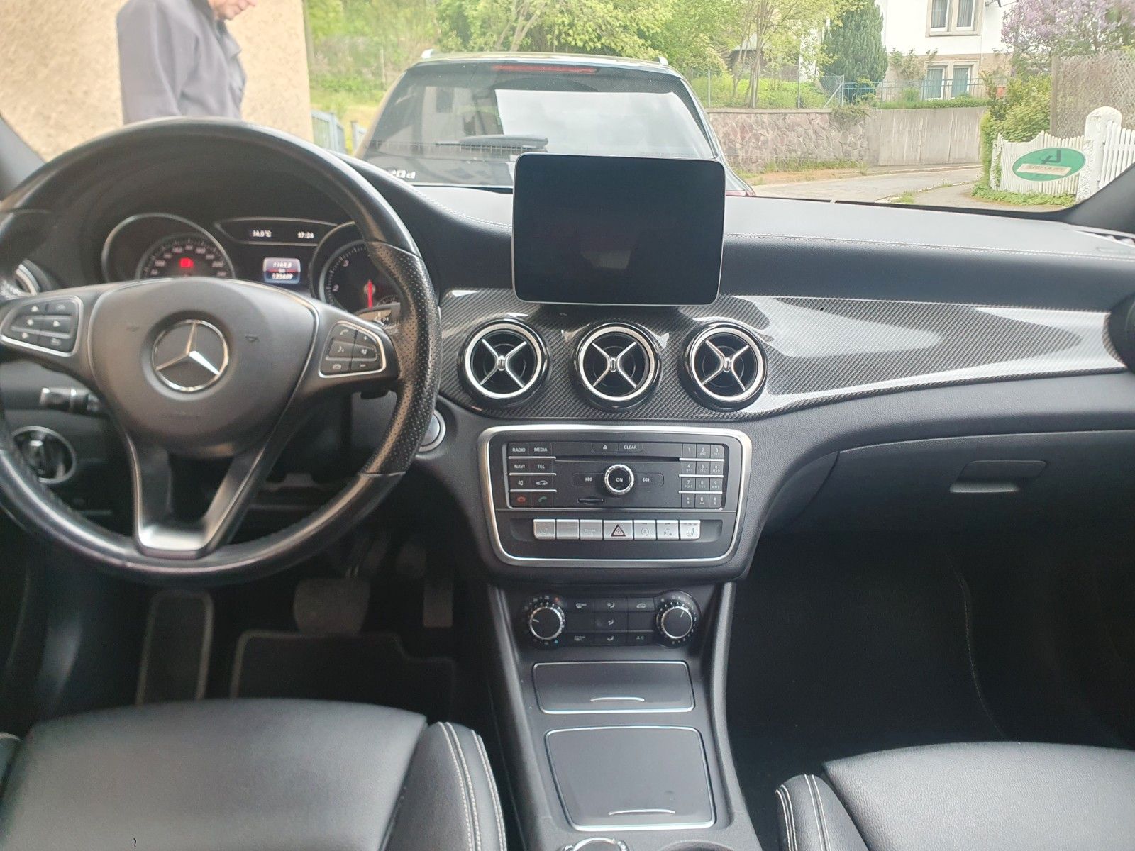 MERCEDES-BENZ CLA 200 d 4MATIC DCT -