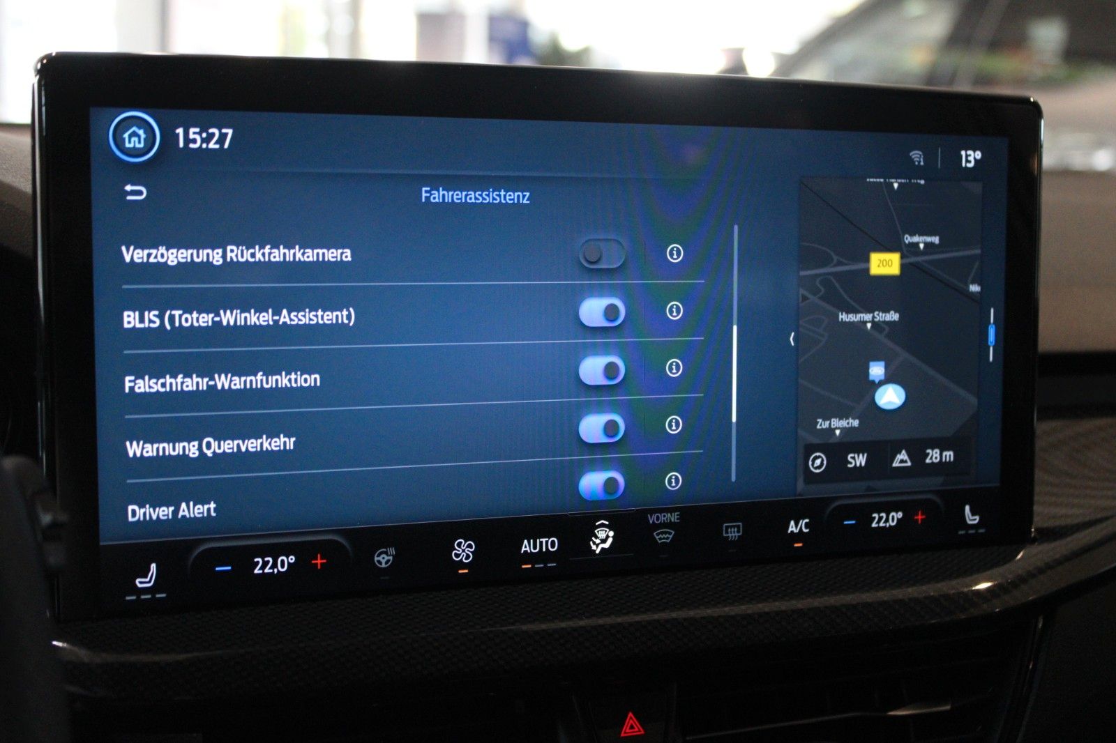 Fahrzeugabbildung Ford Focus Hybrid ST-Line X Automatik Top Ausstattung