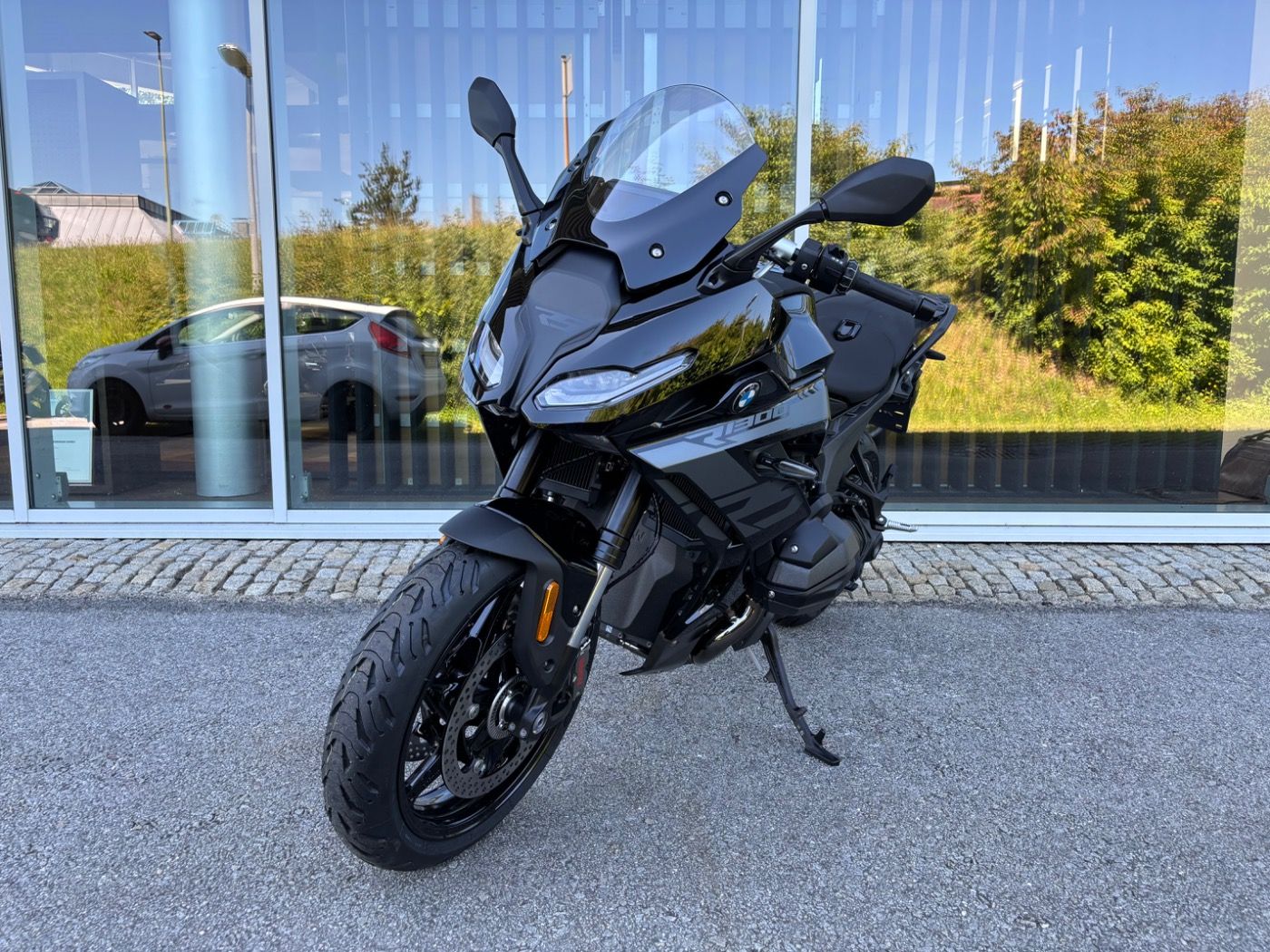 Fahrzeugabbildung BMW R 1300 RS Triple Black 4 Pakete ASA